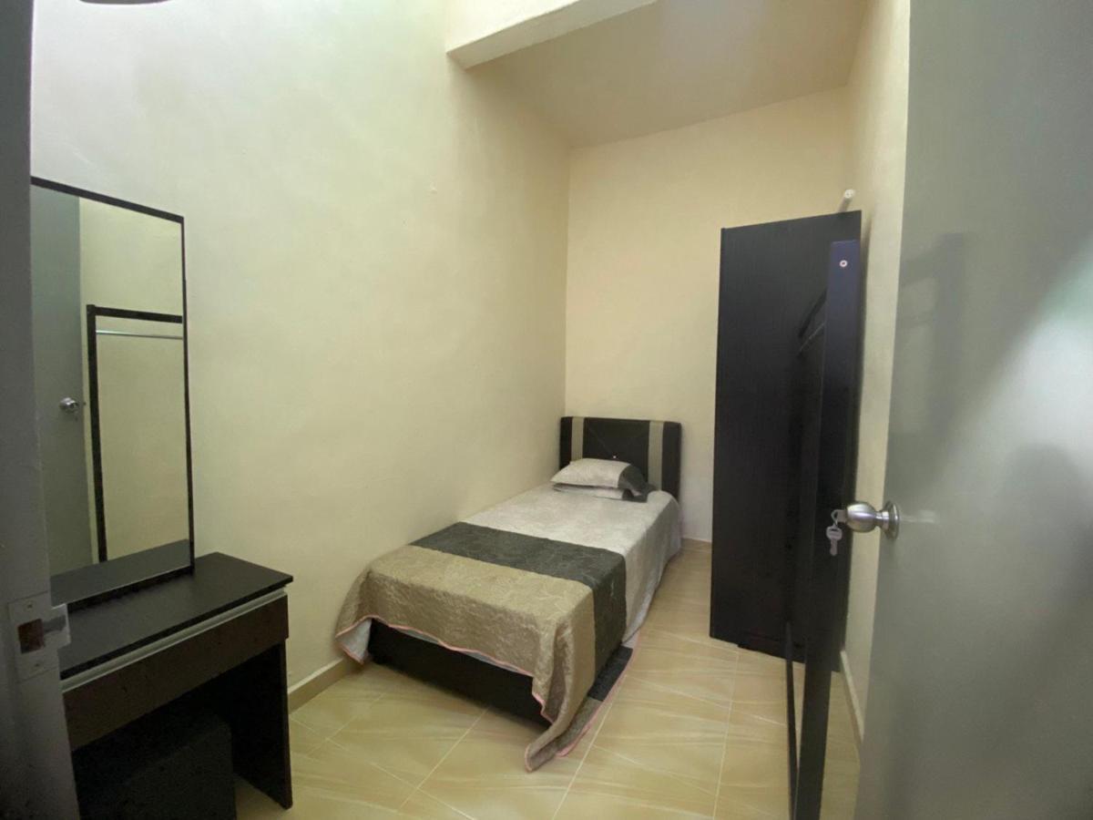 Iman Homestay - Islam Only Kuantan Exterior foto